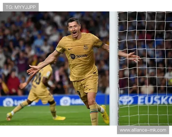 莱万多夫斯基西甲进球王潜力爆发,数据亮眼引豪门关注