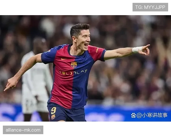 莱万与费兰托雷斯争夺锋线霸主地位，西甲焦点对决一触即发