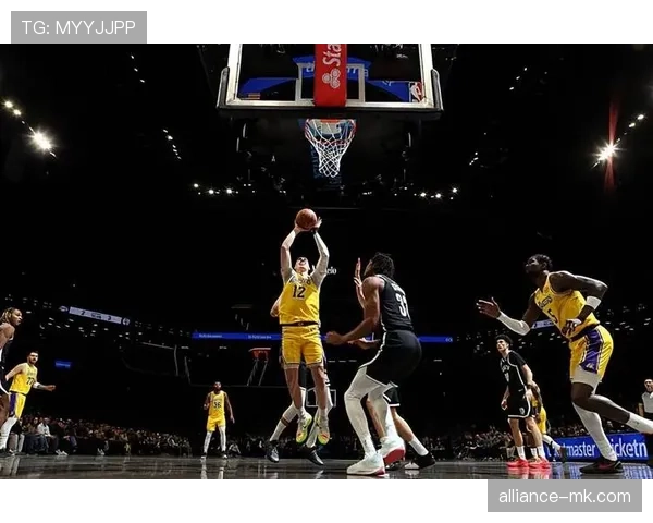 汉堡锋线火力全开，球队连胜态势持续提升，状态回暖值得关注